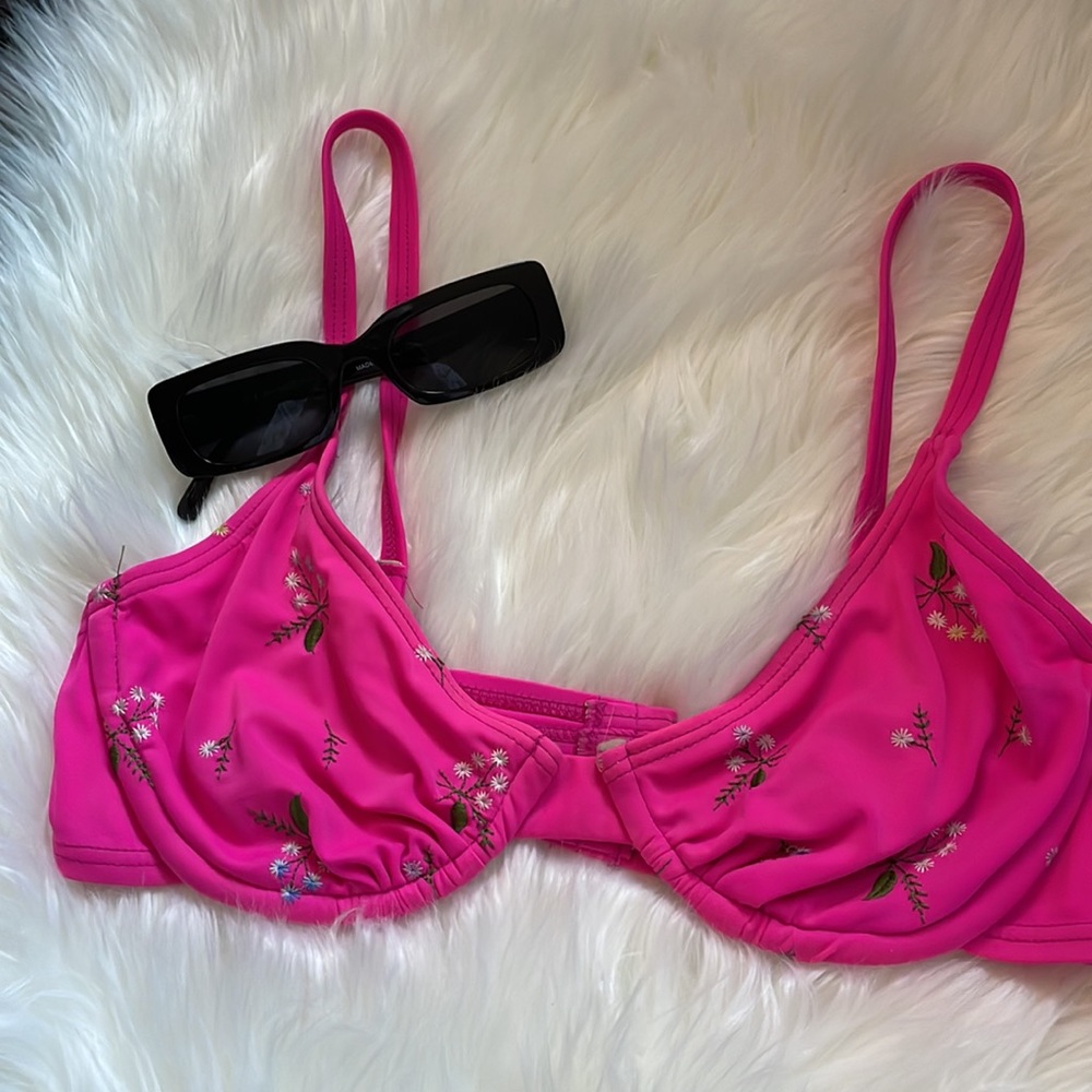 90’s Vintage Bikini Top Embroidered Underwire Hot Pink
